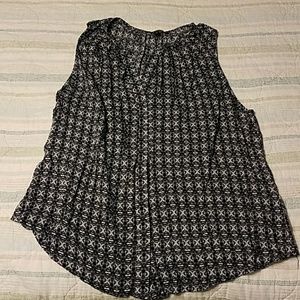 Button down sleeveless dress shirt